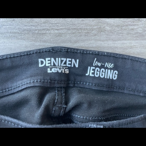 Denizen from Levi’s cropped jeans - Picture 8 of 9
